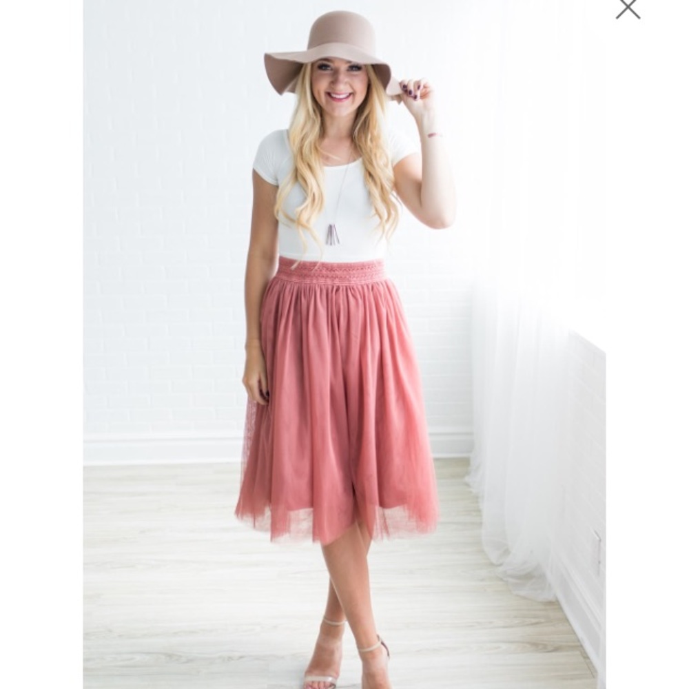 Women's A-Line Tulle Midi Skirt in Dusty Rose